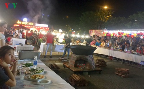 Platos de 12 países en Festival Internacional de Gastronomía de Da Nang - ảnh 1