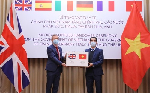 Medio estadounidense resalta apoyo de Vietnam a países en el combate antiepidémico - ảnh 1