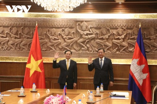 Visita inaugural  del Año de Amistad Vietnam - Camboya - ảnh 1