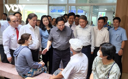 Prosigue la agenda del primer ministro en Khanh Hoa - ảnh 1