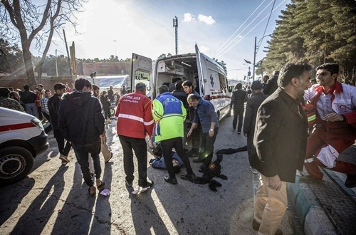 Irán detiene a 32 sospechosos tras el doble atentado en Kerman - ảnh 1