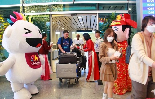 Aumenta afluencia de visitantes a Da Nang en inicio del Año Nuevo Lunar - ảnh 1