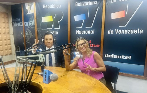 Embajador vietnamita visita Radio Nacional de Venezuela - ảnh 1