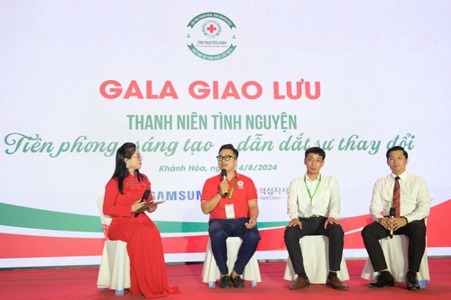 Celebran gala de intercambio “Jóvenes voluntarios pioneros y creativos-Guías de cambios” - ảnh 1