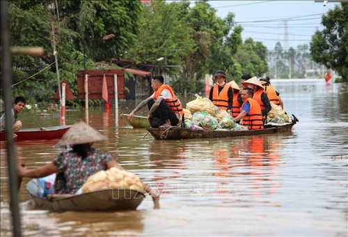 Rusia y Canadá ayudan a Vietnam a remediar las consecuencias del tifón Yagi - ảnh 1