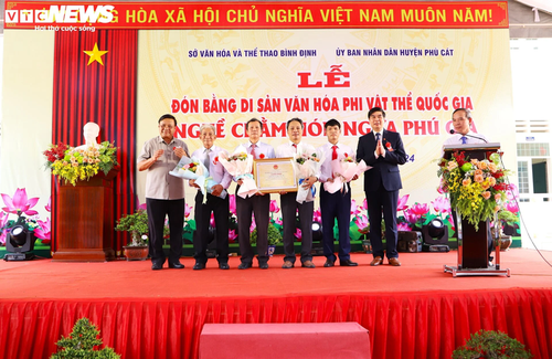 “Sombrero de caballo Phu Gia”: Una obra maestra de la artesanía en Binh Dinh  - ảnh 1