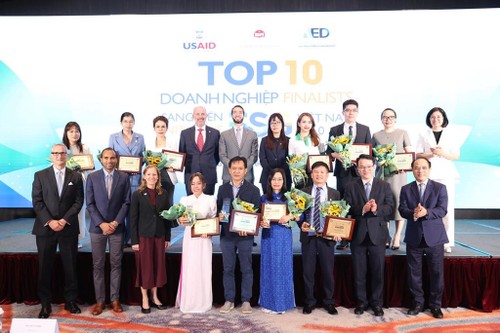 Entregan premio Iniciativa ESG de Vietnam 2024 - ảnh 1