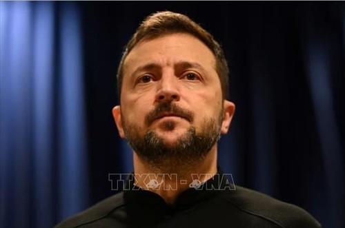 Zelensky espera el fin del conflicto en 2025 - ảnh 1