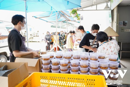 Cocina del Amor brinda alimentos gratuitos a pacientes - ảnh 1