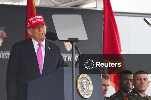  Presidente de Estados Unidos no recortará mil millones del presupuesto militar - ảnh 1