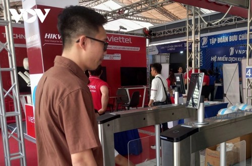 Khanh Hoa promueve la digitalización para elevar el turismo local  - ảnh 2