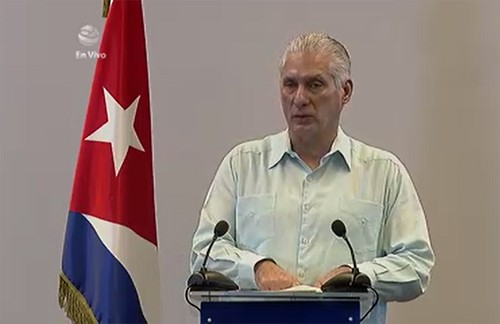 Presidente cubano aborda existencia de diálogo con Estados Unidos y protección laboral ante crisis energética - ảnh 1