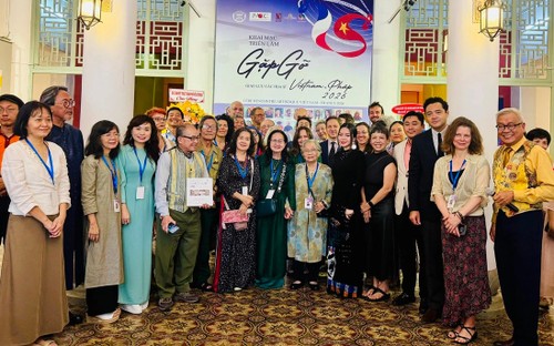 Inauguran la Exposición de Arte “Encuentro Vietnam-Francia” - ảnh 1