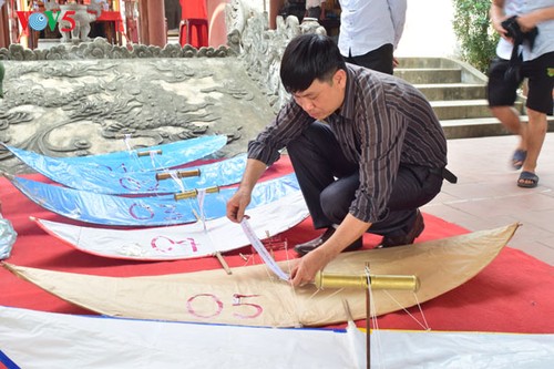 Náo nức hội thi thả diều thiếu nhi làng Bá Dương Nội - ảnh 4