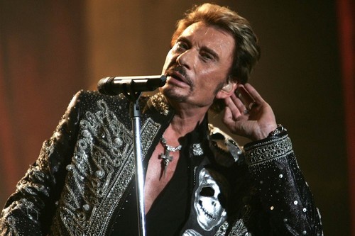 Johnny Hallyday huyền thoại nhạc rock người Pháp qua đời ở tuổi 74 - ảnh 1