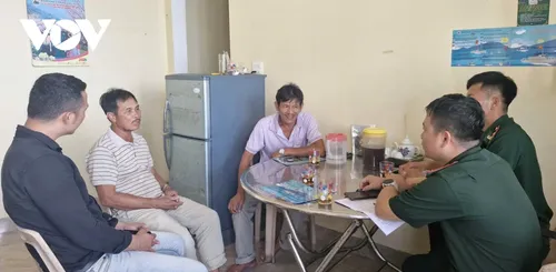 “កងទ័ពរួមដៃប្រយុទ្ធប្រឆាំងនឹងការនេសាទខុសច្បាប់ IUU – រក្សាអធិបតេយ្យភាព អភិវឌ្ឍន៍មុខរបរនេសាទវៀតណាមប្រកបដោយចីរភាព” - ảnh 4