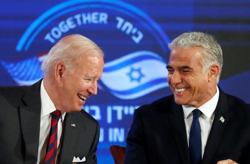 Joe Biden et Yaïr Lapid se sont entretenus par téléphone sur le nucléaire iranien - ảnh 1