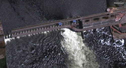 Destruction d'un barrage: la Russie déclare l’état d’urgence à Nova Kakhovka - ảnh 1