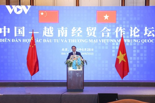 Pham Minh Chinh au forum d’affaires et d’investissement Vietnam-Chine - ảnh 1