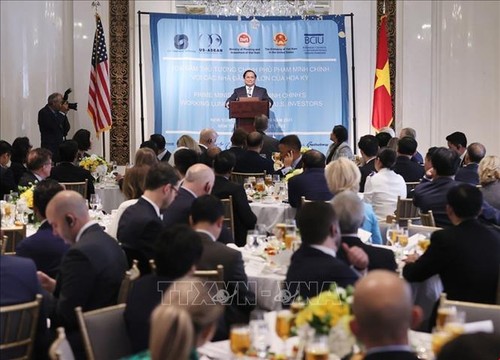 Rencontre de Pham Minh Chinh avec d'importants investisseurs américains - ảnh 1