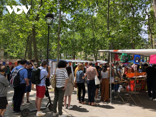 La gastronomie vietnamienne mise à l'honneur à Paris - ảnh 1