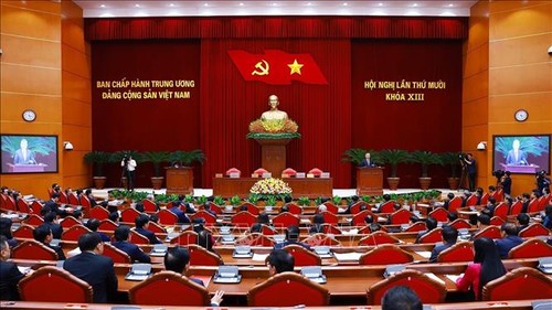 Clôture du 10e plénum du Comité central du Parti communiste vietnamien, 13e exercice - ảnh 1