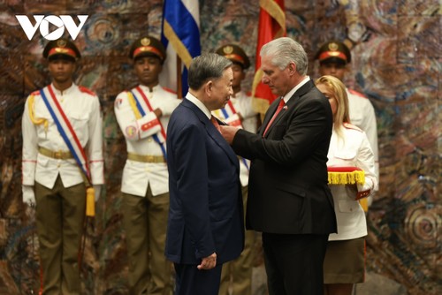 Tô Lâm décoré de l’Ordre Jose Marti - ảnh 1