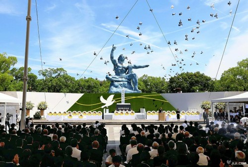 L’appel à la paix résonne à Nagasaki, 80 ans après la bombe atomique - ảnh 1