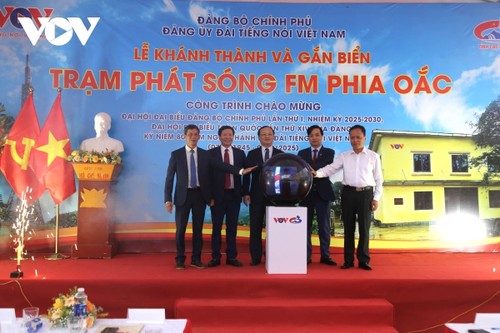 Un phare d'information sur le sommet de Phia Oac - ảnh 2