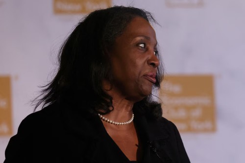 Donald Trump révoque une gouverneure de la Fed - ảnh 1