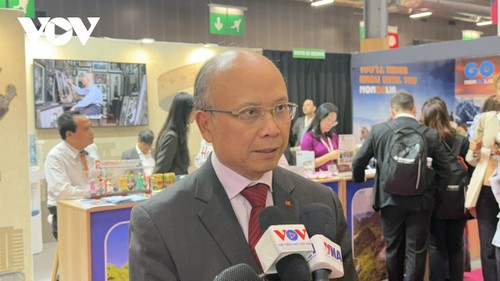 Le Vietnam assiste au Salon International du Tourisme IFTM Top Resa en France - ảnh 3
