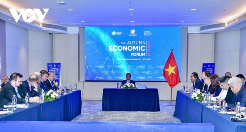 Pham Minh Chinh reçoit des représentants de l’écosystème des centres financiers internationaux - ảnh 1