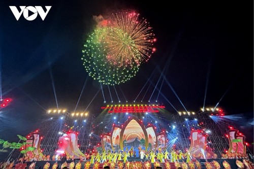 Quang Ninh lance une série d’événements culturels pour la fin d’année - ảnh 1