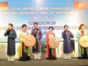 สมาคมมิตรภาพเวียดนาม - เยอรมนีสาขานครโฮจิมินห์มีส่วนร่วมต่อการพัฒนาความสัมพันธ์อันดีงาม - ảnh 1