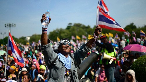 ศาลรัฐธรรมนูญไทยวินิจฉัย การเลือกตั้งเมื่อเดือนกุมภาพันธ์เป็นโมฆะ - ảnh 1