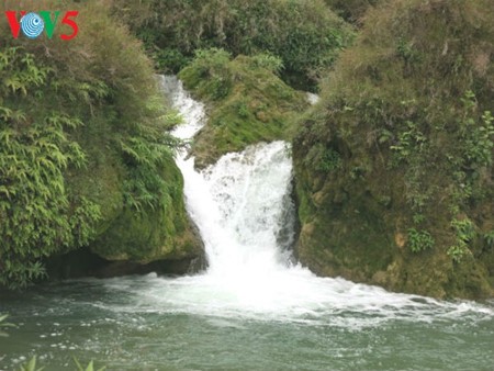 น้ำตกบ๋านโยก น้ำตกธรรมชาติที่ใหญ่ที่สุดในเอเชียตะวันออกเฉียงใต้ - ảnh 8