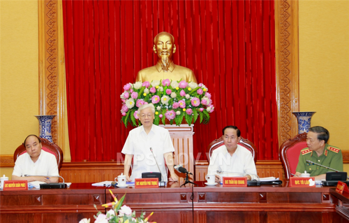 เลขาธิการใหญ่พรรคเหงียนฟู้จ่องเข้าร่วมการประชุมคณะกรรมการพรรคสาขากองกำลังตำรวจส่วนกลาง - ảnh 1