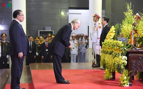 รัฐพิธีศพประธานประเทศเจิ่นด่ายกวาง - ảnh 5