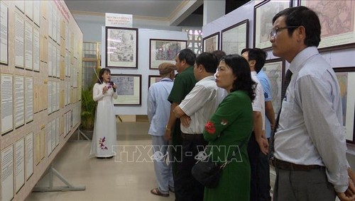 งานนิทรรศการ “หว่างซา เจื่องซาของเวียดนาม-หลักฐานทางประวัติศาสตร์และนิตินัย” - ảnh 1