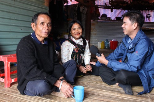 ยืนยันบทบาทที่โดดเด่นด้านสื่อสารมวลชนของสถานีวิทยุเวียดนามผ่านรางวัลหนังสือพิมพ์แห่งชาติครั้งที่ 18 ปี 2023 - ảnh 4