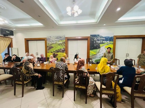 อนุรักษ์วัฒนธรรมเวียดนามในครอบครัวเวียดนาม-อินโดนีเซีย - ảnh 2