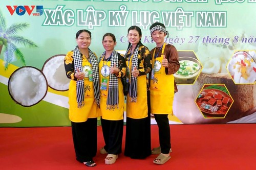 สตรีจังหวัดจ่าวิงสตาร์ทอัพจากสินค้าเกษตรในถิ่นเกิด - ảnh 2