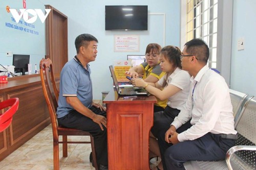 การปรับเปลี่ยนทางดิจิทัลเสริมสร้างการบริหารภาครัฐสองระดับอย่างมีประสิทธิภาพ - ảnh 2