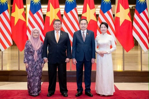 สภาแห่งชาติเวียดนามเดินพร้อมกับรัฐสภาอาเซียนในการสร้างสรรค์ภูมิภาคที่พัฒนาครอบคลุมและยั่งยืน - ảnh 2