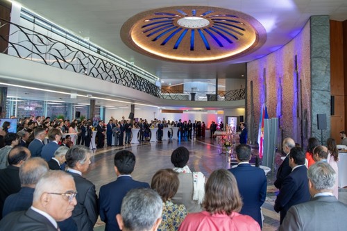 นำวัฒนธรรมเวียดนามใกล้ชิดกับเพื่อนมิตรนานาชาติมากขึ้น - ảnh 1