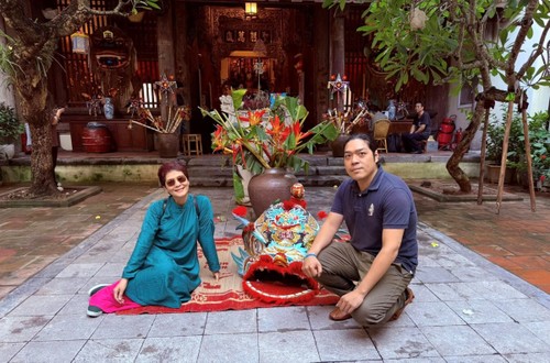 นาย แกนวินเวือง – ชาวเวียดนามโพ้นทะเลที่มุ่งมั่นตั้งใจฟื้นฟูการทำหัวสิงโตโบราณ - ảnh 1