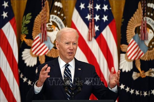 More than half of Americans trust Biden’s leadership - ảnh 1