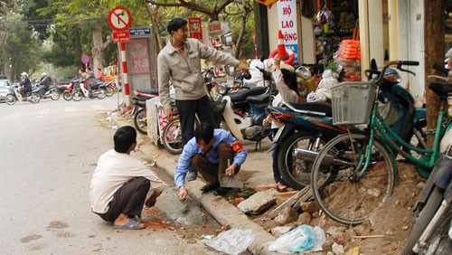 Kinh tế năm 2013: không nên quá tham tăng trưởng  - ảnh 2