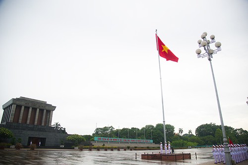 Lễ chào cờ trang nghiêm cùng Trường Sa  - ảnh 6