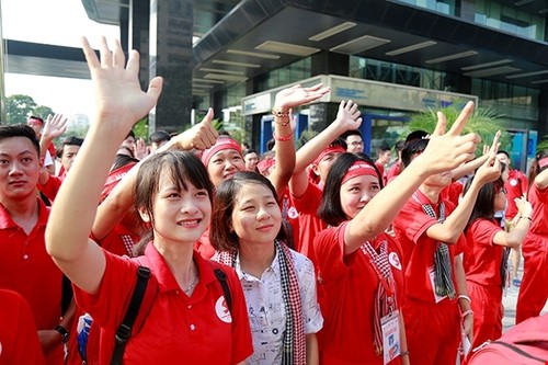 Xúc động giây phút chia tay chiến sĩ hành trình đỏ 2017 - ảnh 11